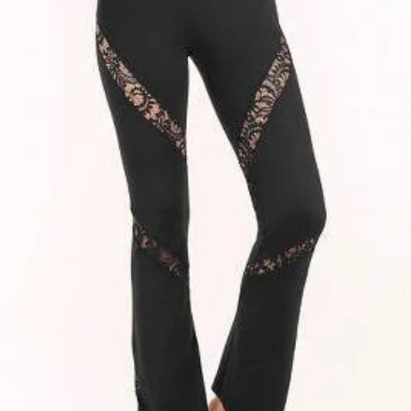 🎉HOST PICK🎉 Boston Proper Black Lace Inset Athleisure 2pc Set - Picture 5 of 8